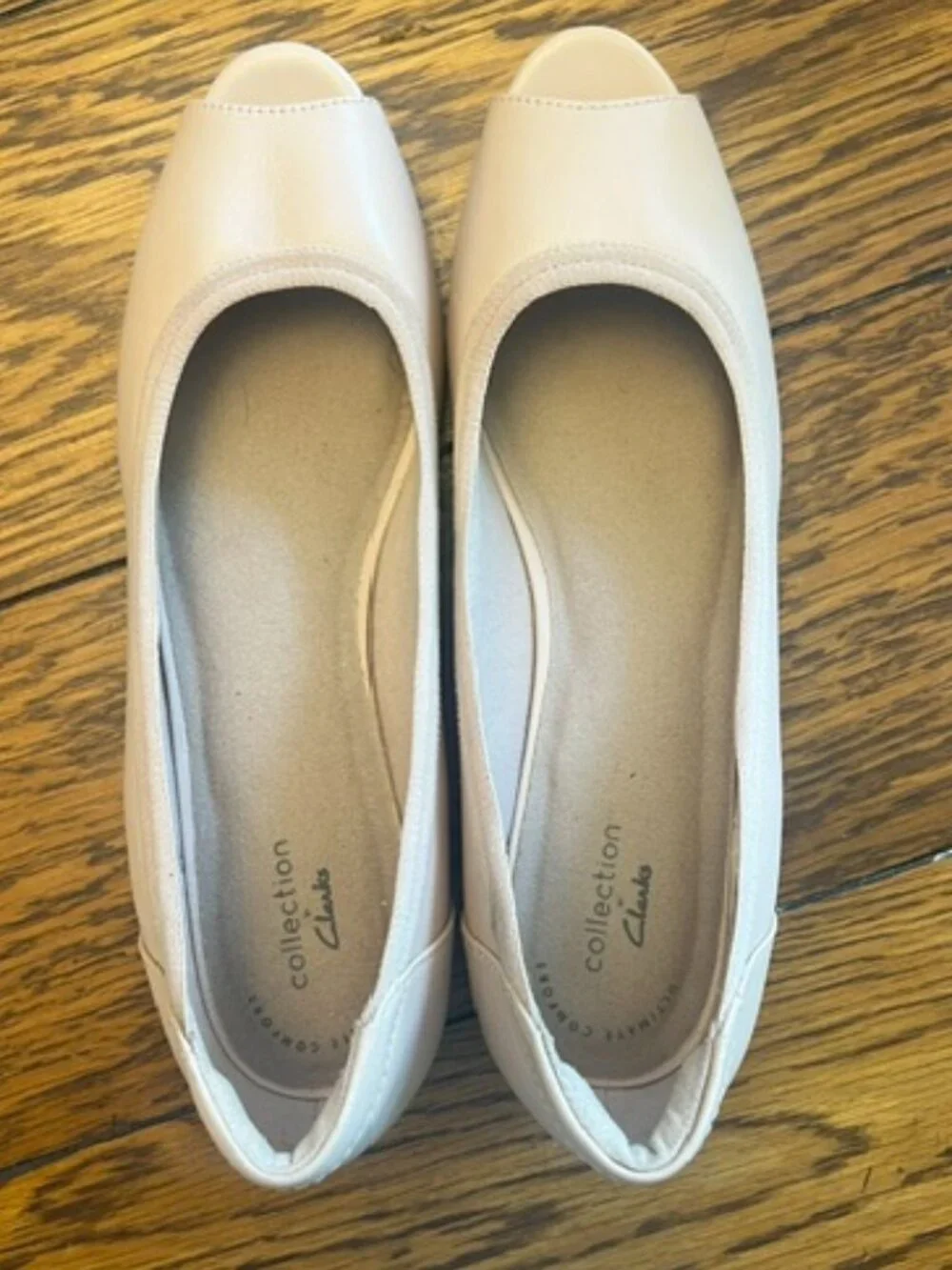 New Women's Clarks Collections Wedge heel peep toe shoe, Size 10, Beige color.